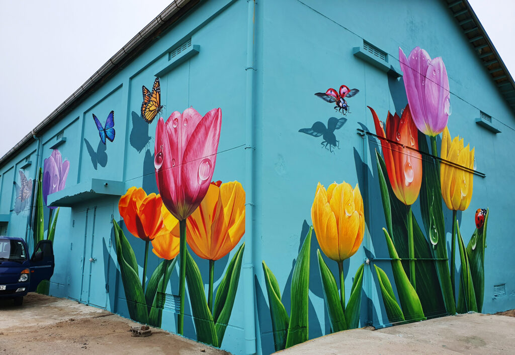 대형창고 튤립 벽화
